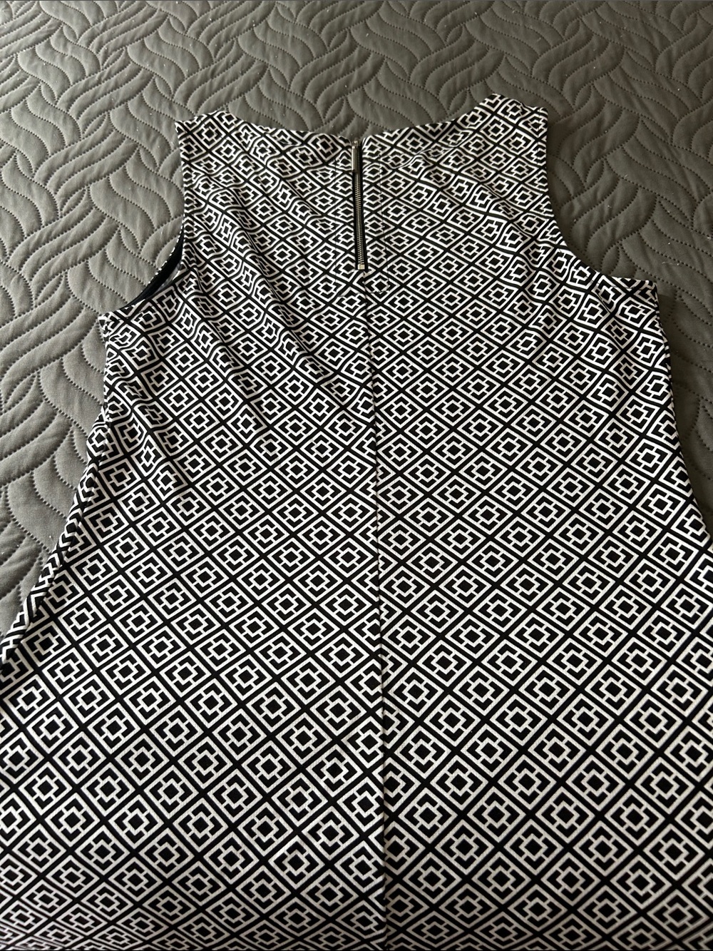 🖤 Tommy Bahama Black/White Geometric Sleeveless Dress - Picture 4 of 7